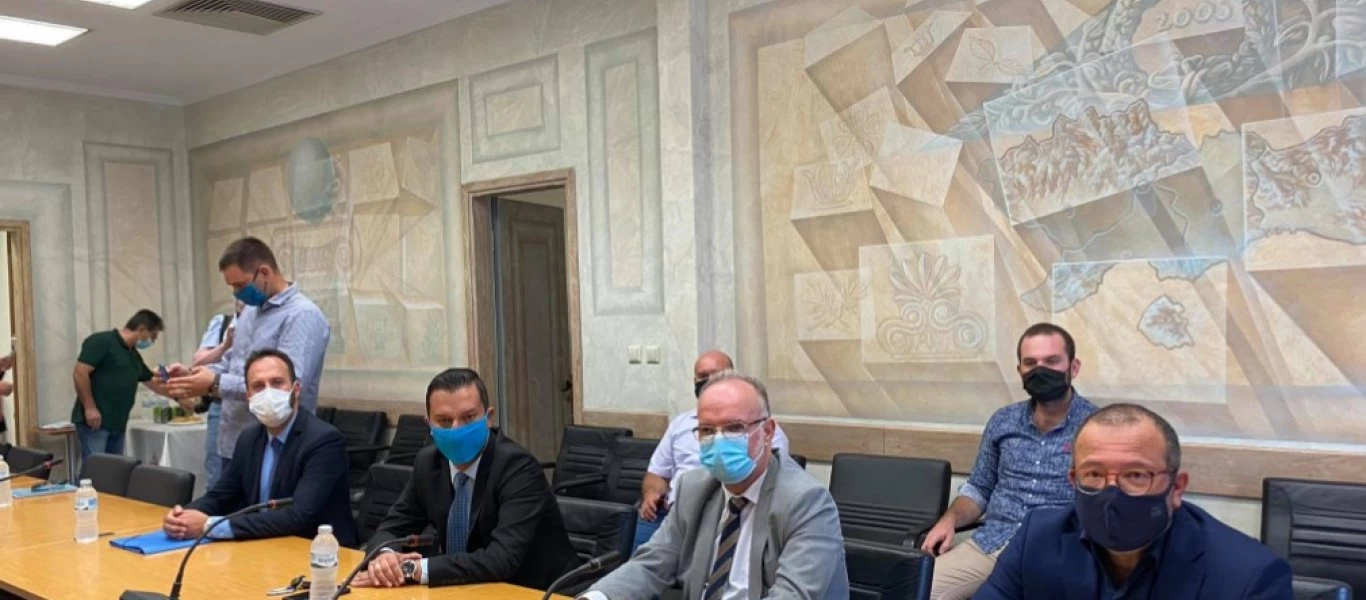 Επεισόδιο μεταξύ Ντόρας Μπακογιάννη και δημάρχου Κομοτηνής - Τι υποστήριξε ο δήμαρχος (βίντεο)